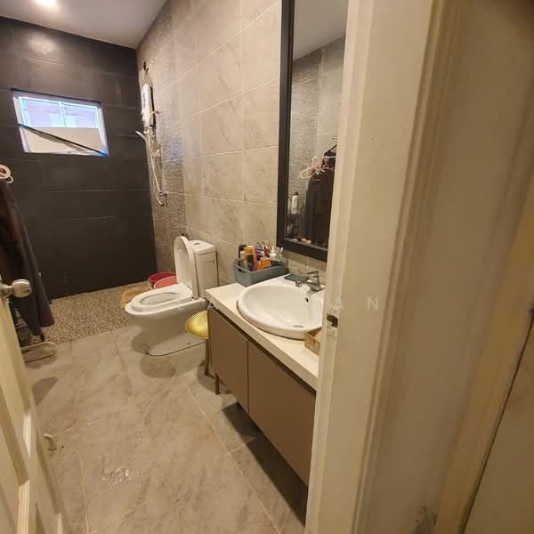 Bungalow for Sale in SS1 (Petaling Jaya) - Alan Tan - Bathroom - PropertyGuru.com.my