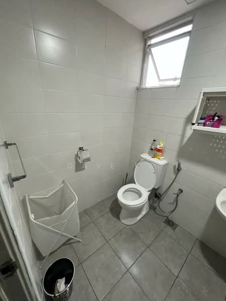 Service Residence for Sale at One South - Dave KS - Bathroom - PropertyGuru.com.my