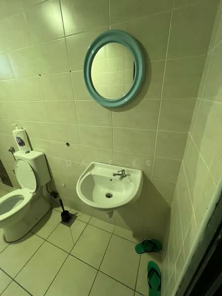 Service Residence for Sale at One South - Dave KS - Bathroom - PropertyGuru.com.my