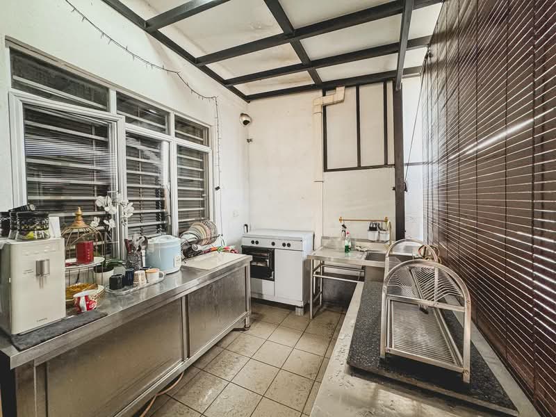 Kondominium untuk Dijual di 228 Kondominium - Nazrin Hakimin - PropertyGuru.com.my