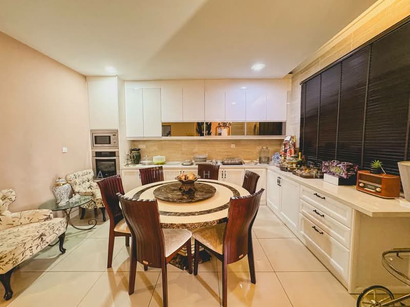 Kondominium untuk Dijual di 228 Kondominium - Nazrin Hakimin - PropertyGuru.com.my