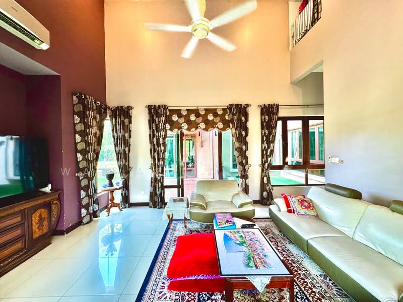 Semi-Detached House for Sale in Bukit Jelutong (Shah Alam) - Wan Azlan Ahmad - Living Room - PropertyGuru.com.my