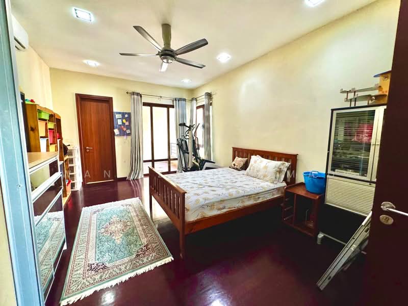 Semi-Detached House for Sale in Bukit Jelutong (Shah Alam) - Wan Azlan Ahmad - PropertyGuru.com.my