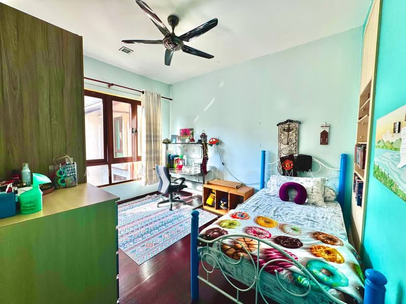 Semi-Detached House for Sale in Bukit Jelutong (Shah Alam) - Wan Azlan Ahmad - PropertyGuru.com.my