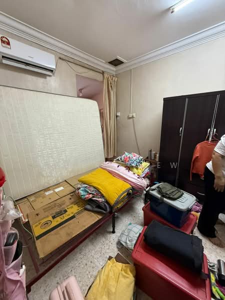Rumah Teres 1 Tingkat untuk Dijual di Bakri (Johor) - Albert Liew - Bedroom - PropertyGuru.com.my