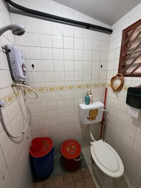 Rumah Teres 1 Tingkat untuk Dijual di Bakri (Johor) - Albert Liew - Bathroom - PropertyGuru.com.my