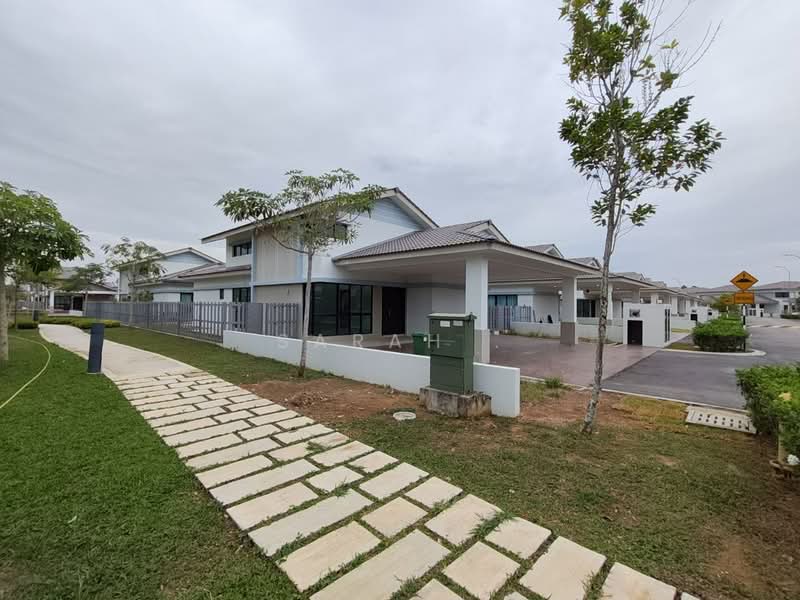 Setia Fountaines - 1