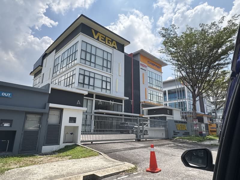 Semi-D Factory for Sale in Seksyen 26, HICOM Industrial Estate (Shah Alam) - Alan Tan - Exterior - PropertyGuru.com.my
