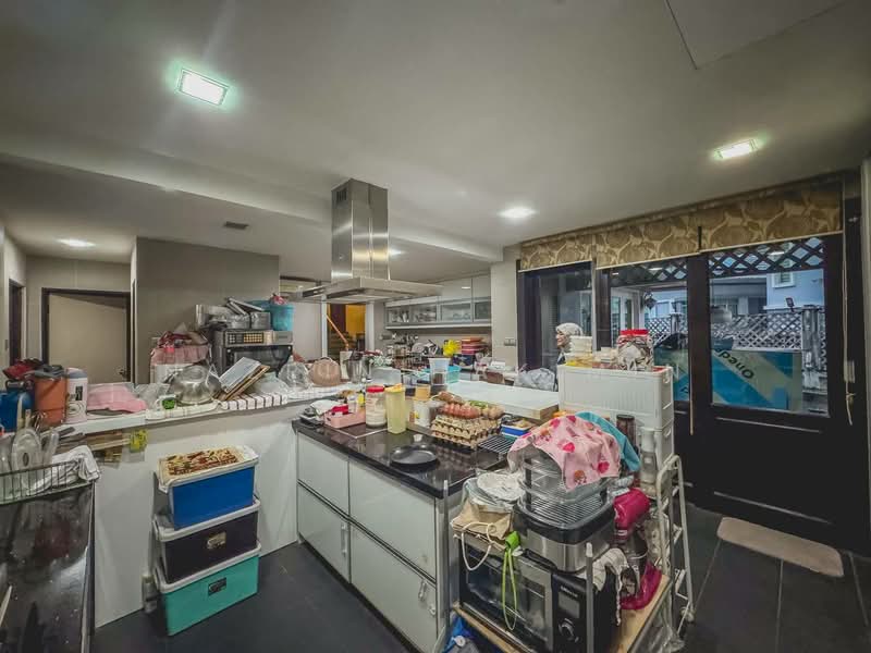 Bungalow House untuk Dijual di Kota Emerald (Rawang) - Nazrin Hakimin - Kitchen - PropertyGuru.com.my