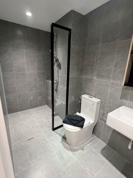 Service Residence for Sale at The LightHauz - Yong Sern - Bathroom - PropertyGuru.com.my