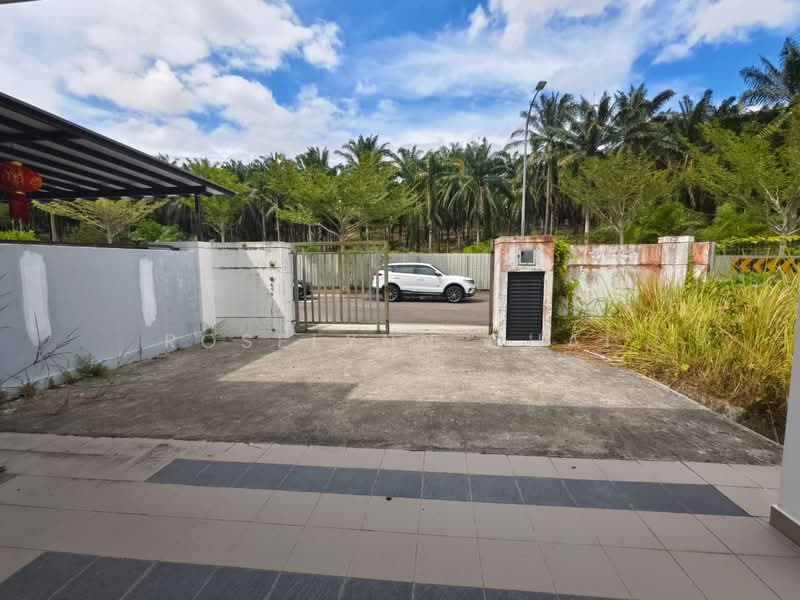 2-storey Terraced House for Sale in Johor Bahru (Johor) - Roselynn Chai - Exterior - PropertyGuru.com.my