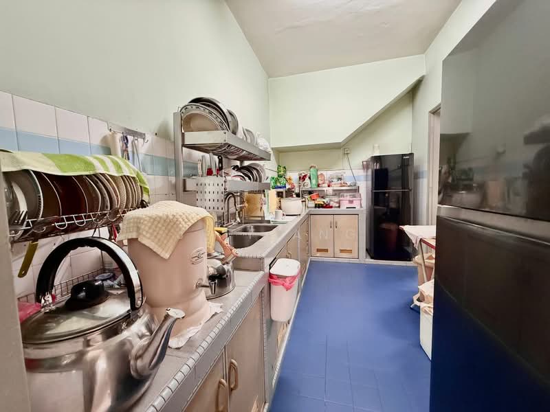 2-storey Terraced House for Sale in Taman Ungku Tun Aminah (Skudai) - Jeff Ang - Kitchen - PropertyGuru.com.my