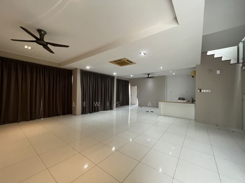 Semi-Detached House for Sale in Bandar Mahkota Cheras (Cheras) - Lewis Tam - Living Room - PropertyGuru.com.my