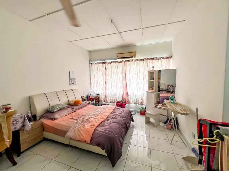 2-storey Terraced House for Sale in Ampang Jaya (Ampang) - Muhamad Irfan Muhamad Hafiz - Bedroom - PropertyGuru.com.my