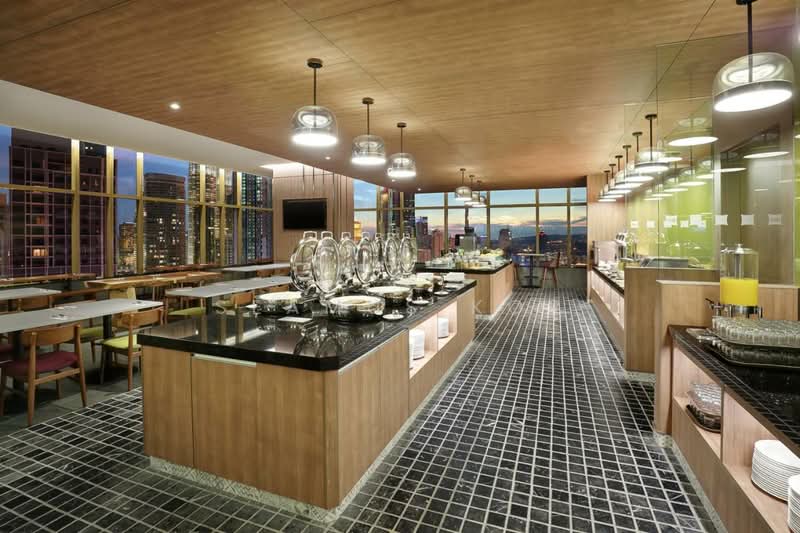 Hotel / Resort untuk Dijual di Seksyen 13 (Shah Alam) - Seamus Kor - Dining Room - PropertyGuru.com.my