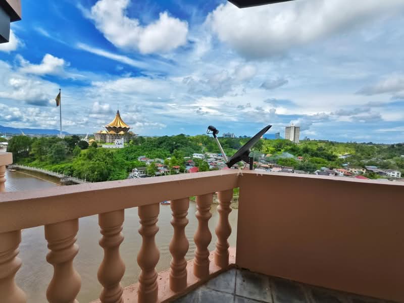 Riverbank Suites - 1