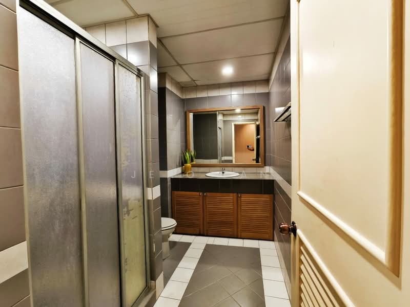Condominium for Rent at Riverbank Suites - Jeno Tan - Bathroom - PropertyGuru.com.my