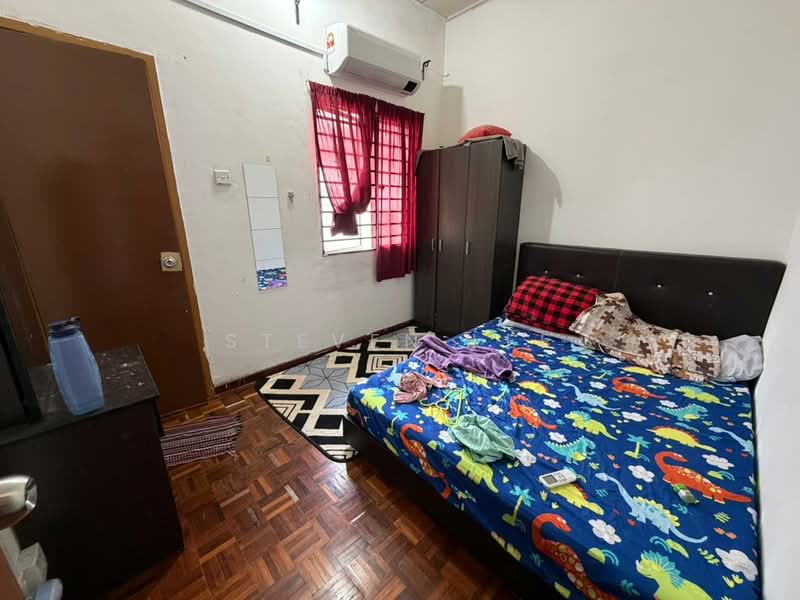 2-storey Terraced House for Sale in Saujana Rawang (Rawang) - Steven Lee - Bedroom - PropertyGuru.com.my