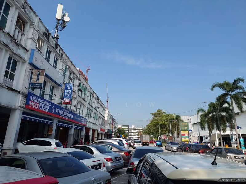 Shop / Office for Rent in Saujana Impian (Kajang) - Ken Low - Exterior - PropertyGuru.com.my