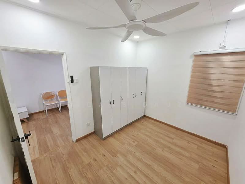 1-storey Terraced House for Sale in Beranang (Selangor) - Firdaus Dauz - Bedroom - PropertyGuru.com.my