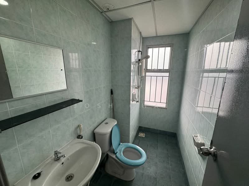 Kondominium untuk Disewa di D'Aman Ria Condominium - Josh Chai - Bathroom - PropertyGuru.com.my