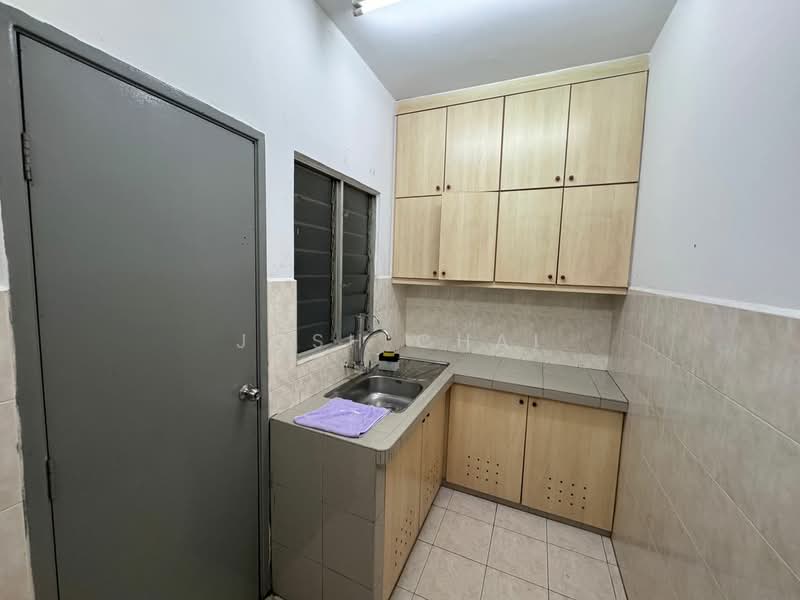 Kondominium untuk Disewa di D'Aman Ria Condominium - Josh Chai - Kitchen - PropertyGuru.com.my
