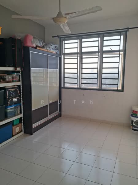 Pangsapuri untuk Disewa di Villa Krystal @ Bandar Selesa Jaya - Ryu Tan - Bedroom - PropertyGuru.com.my