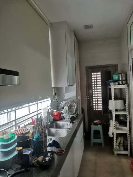 Cluster House for Rent in Taman Mount Austin (Tebrau) - Jessy Koh - Kitchen - PropertyGuru.com.my
