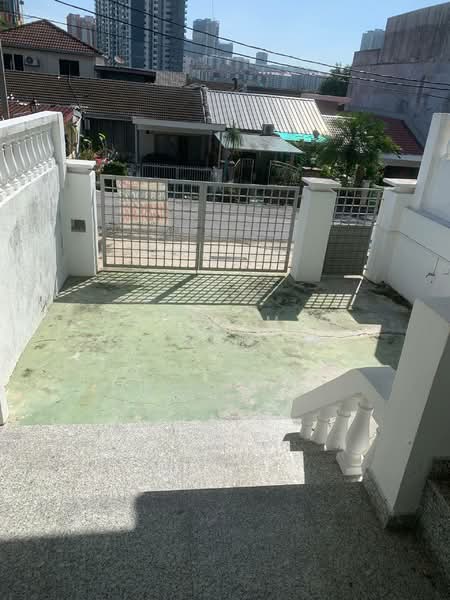 Rumah Teres 2 Tingkat untuk Disewa di Happy Garden (Kuchai Lama) - Chooi Mun Kum - Exterior - PropertyGuru.com.my