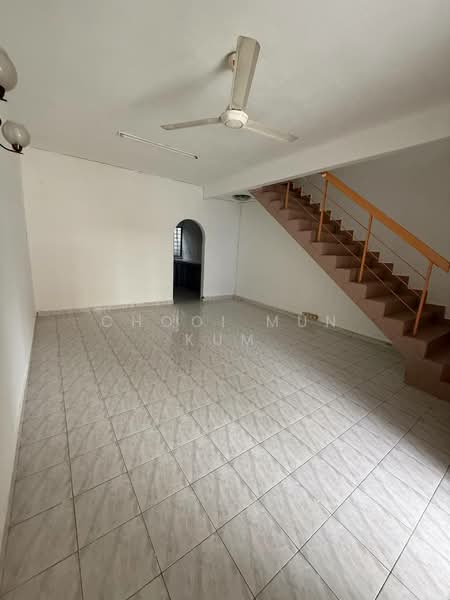 Rumah Teres 2 Tingkat untuk Disewa di Taman Sri Rampai (Wangsa Maju) - Chooi Mun Kum - Living Room - PropertyGuru.com.my