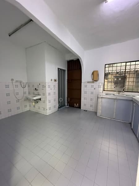 Rumah Teres 2 Tingkat untuk Disewa di Taman Sri Rampai (Wangsa Maju) - Chooi Mun Kum - Kitchen - PropertyGuru.com.my