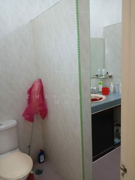 2-storey Terraced House for Sale in BANDAR PUCHONG JAYA (Puchong) - Chang Siew Moy - Bathroom - PropertyGuru.com.my