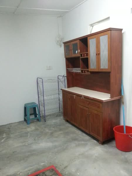 Rumah Teres 2 Tingkat untuk Disewa di Sri Petaling (Kuala Lumpur) - Rain Tan - Kitchen - PropertyGuru.com.my