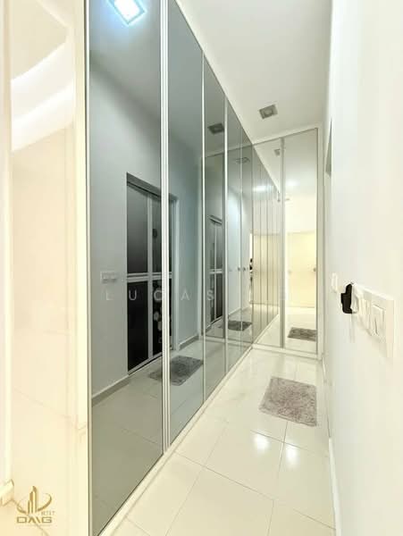 2-storey Terraced House for Sale in Setia Indah (Setia Alam) - Lucas Ng - Corridor - PropertyGuru.com.my