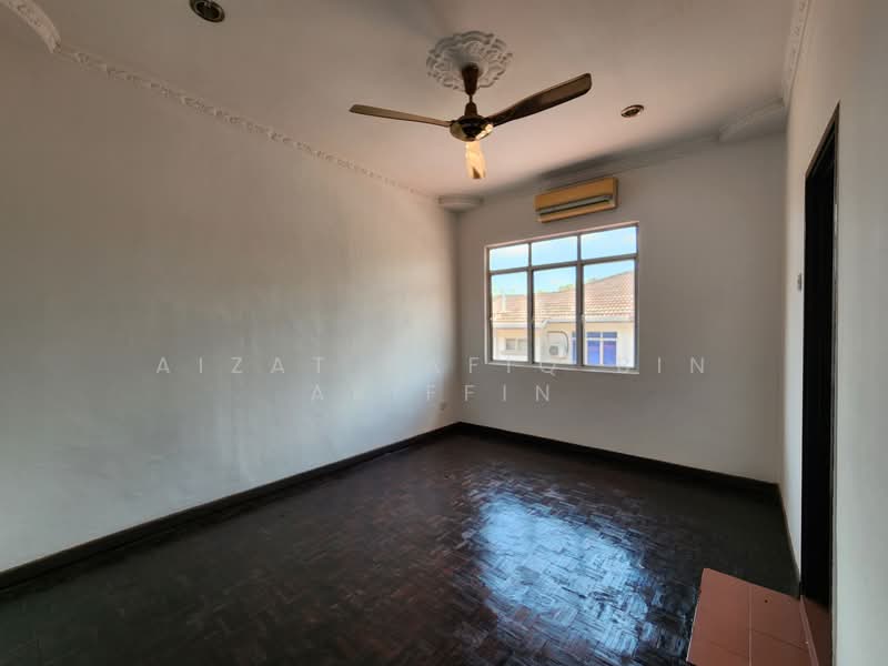 Semi-Detached House for Sale in Bangi (Selangor) - Aizat Rafiq Bin Ariffin - Interior - PropertyGuru.com.my