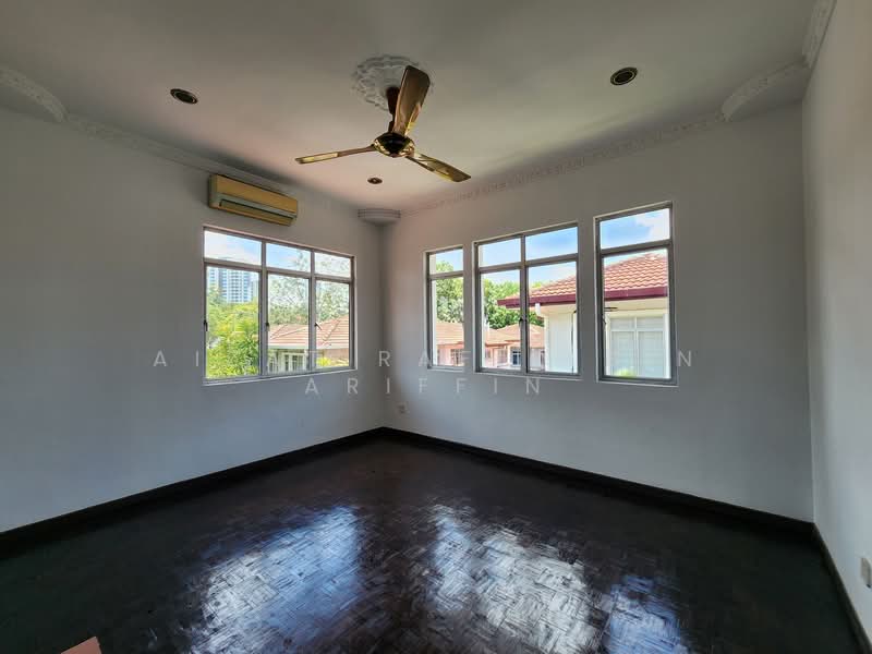 Semi-Detached House for Sale in Bangi (Selangor) - Aizat Rafiq Bin Ariffin - Interior - PropertyGuru.com.my