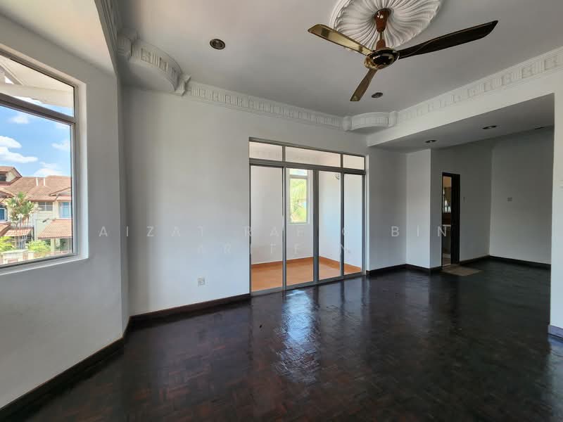 Semi-Detached House for Sale in Bangi (Selangor) - Aizat Rafiq Bin Ariffin - Living Room - PropertyGuru.com.my