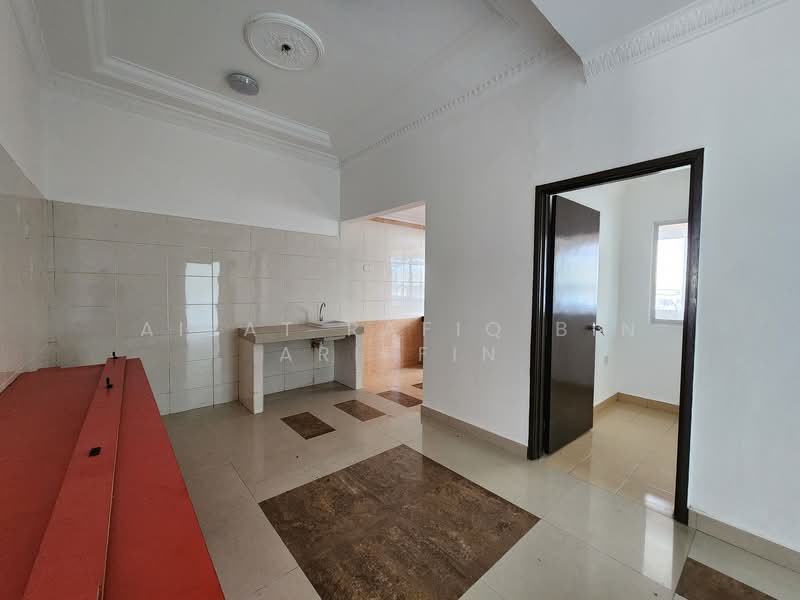 Semi-Detached House for Sale in Bangi (Selangor) - Aizat Rafiq Bin Ariffin - Kitchen - PropertyGuru.com.my