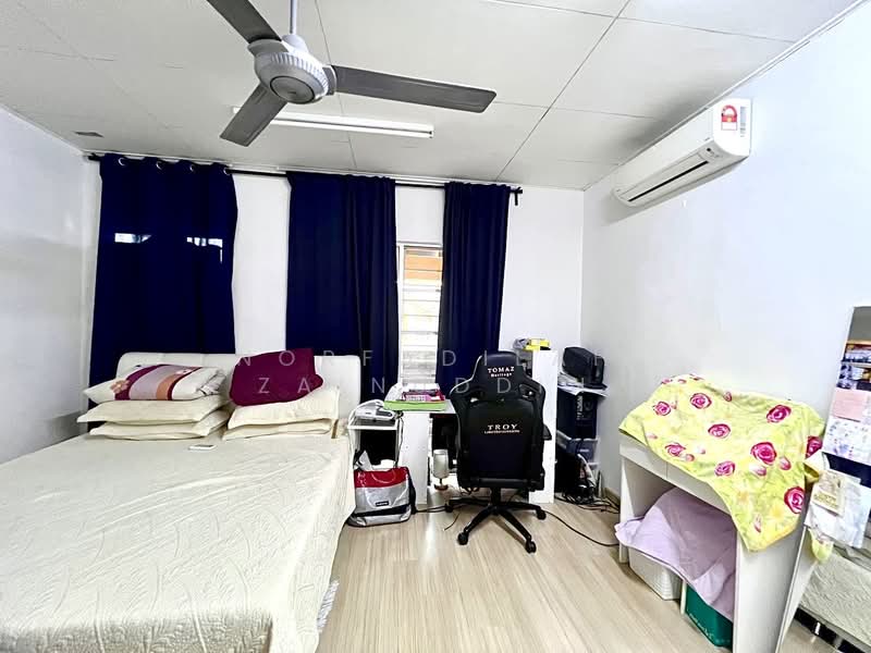 Rumah Teres untuk Dijual di Sungai Buloh (Selangor) - NORFADILAH ZAINUDDIN - Bedroom - PropertyGuru.com.my