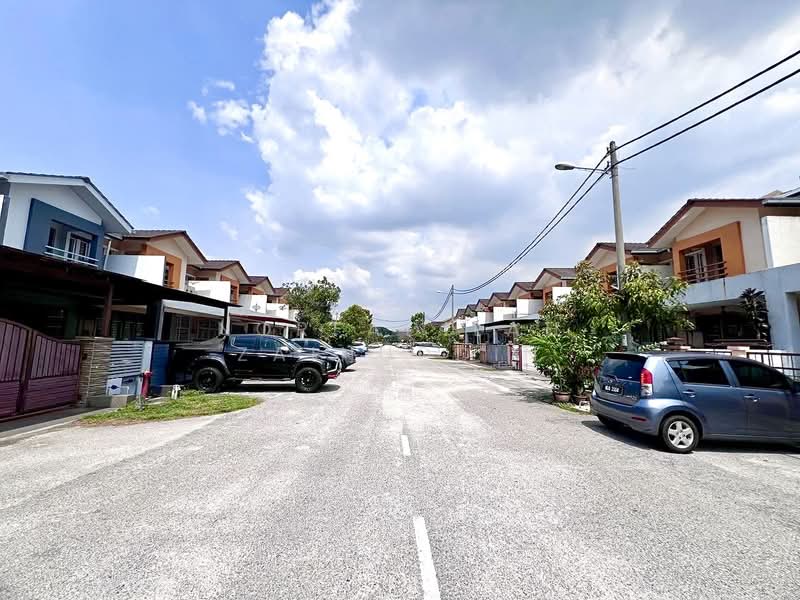 Rumah Teres untuk Dijual di Sungai Buloh (Selangor) - NORFADILAH ZAINUDDIN - Exterior - PropertyGuru.com.my