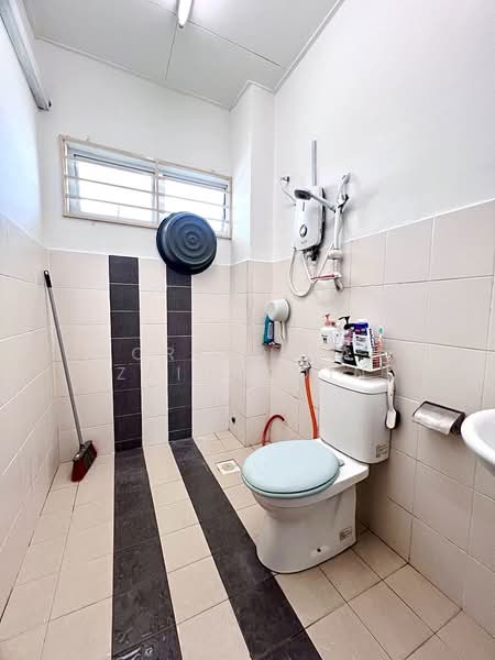 Rumah Teres untuk Dijual di Sungai Buloh (Selangor) - NORFADILAH ZAINUDDIN - Bathroom - PropertyGuru.com.my