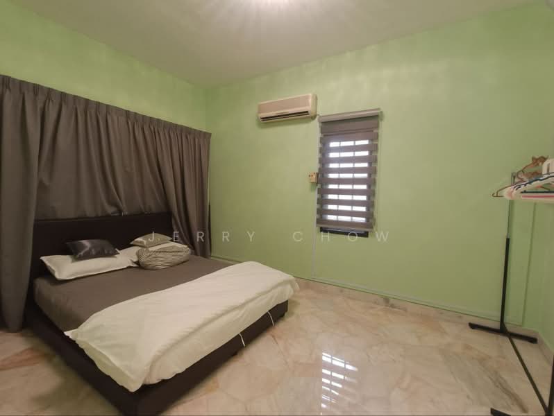 Semi-Detached House for Sale in Taman Camay (Ipoh) - Jerry Chow - Bedroom - PropertyGuru.com.my