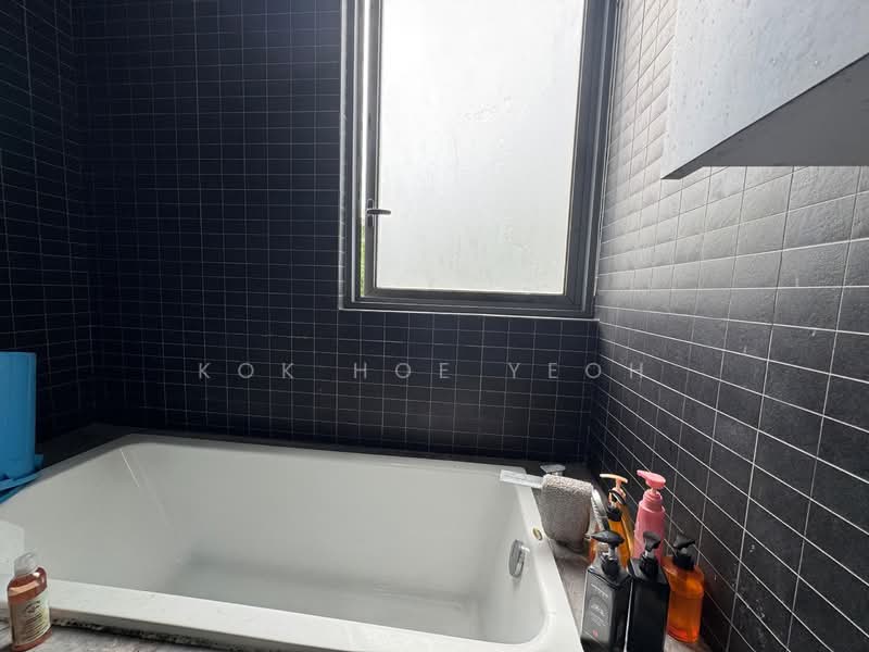 Rumah Teres 3 Tingkat untuk Dijual di Desa Parkcity (Kuala Lumpur) - Kok Hoe Yeoh - Bathroom - PropertyGuru.com.my