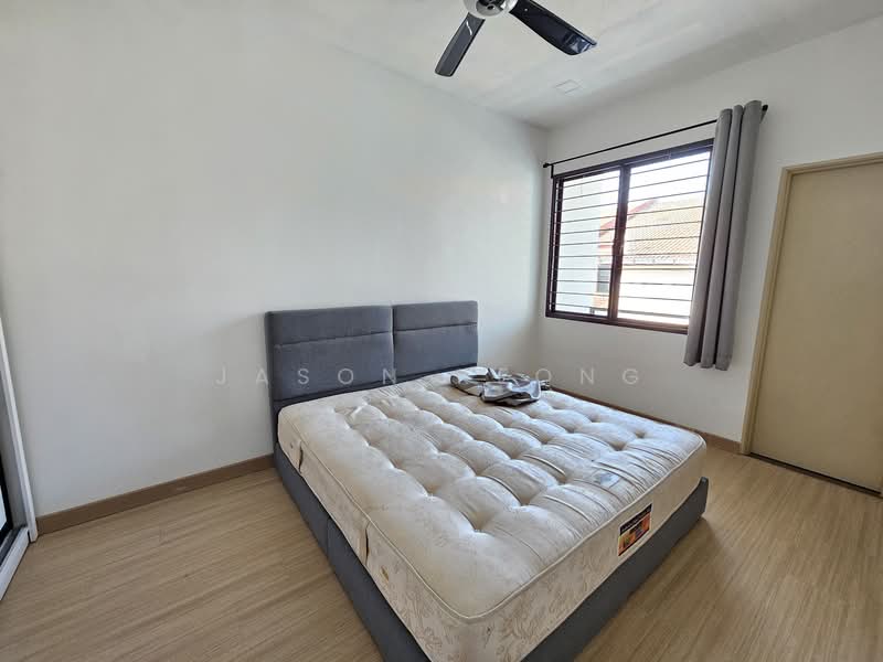 Rumah Teres 2 Tingkat untuk Dijual di Lakeside Residences (Puchong) - Jason Keong - PropertyGuru.com.my