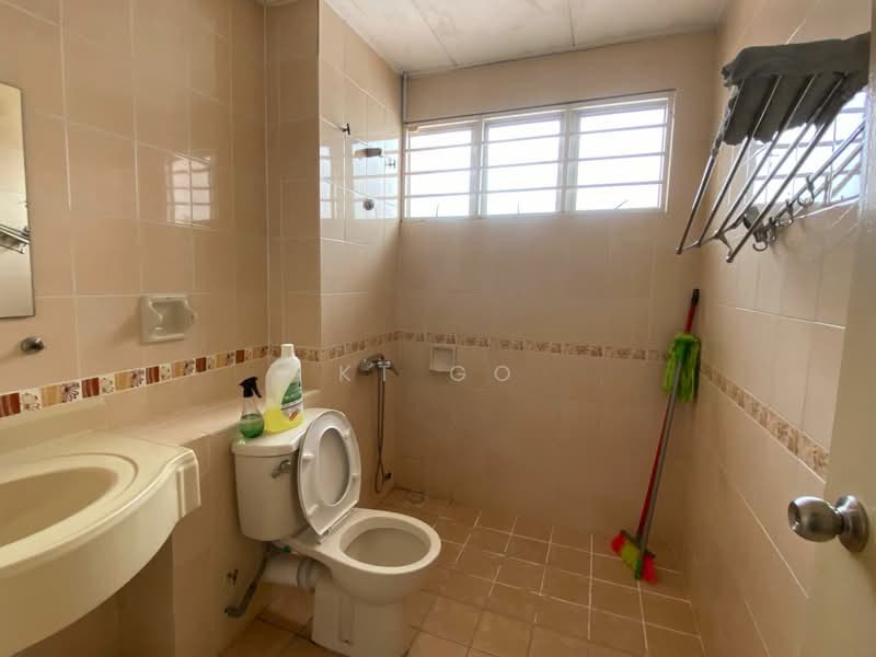 Rumah Teres 2 Tingkat untuk Dijual di Bandar Puteri Puchong (Puchong) - KT Go - Bathroom - PropertyGuru.com.my
