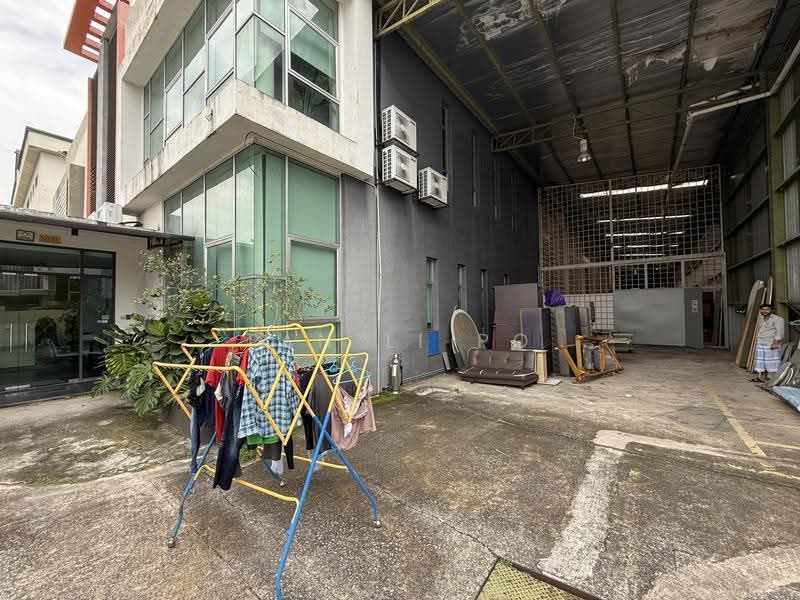 Kilang Berkembar untuk Dijual di Bukit Angkat (Kajang) - Lily Tan - Exterior - PropertyGuru.com.my