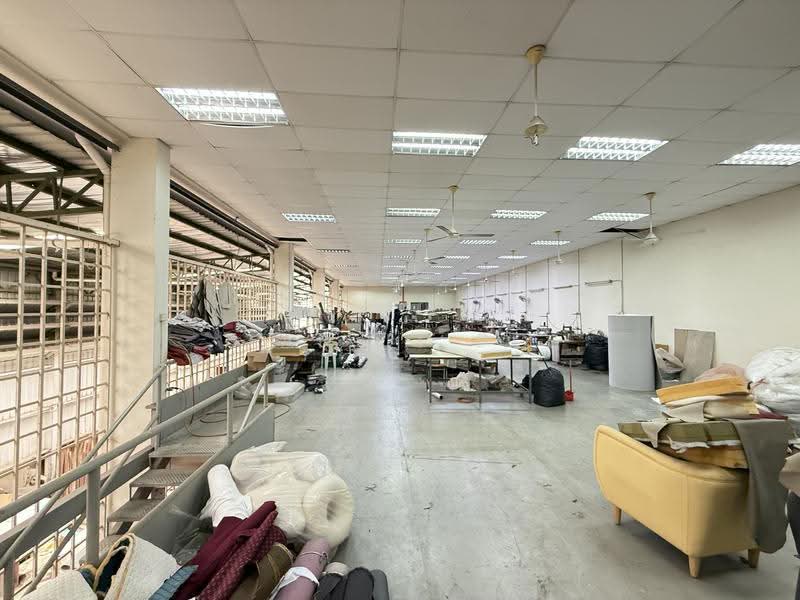 Kilang Berkembar untuk Dijual di Bukit Angkat (Kajang) - Lily Tan - Interior - PropertyGuru.com.my