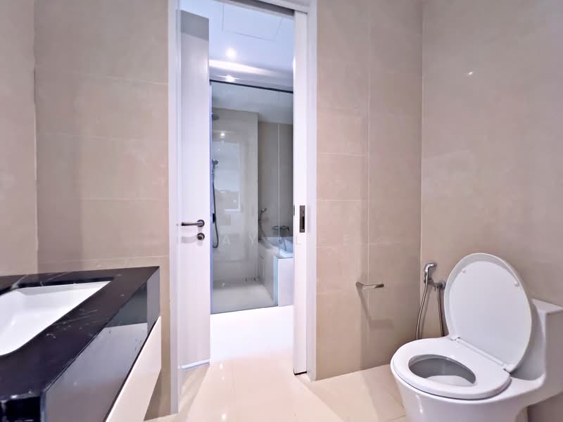 Servis Apartment untuk Disewa di Pavilion Ceylon Hill - Ray Lee - Bathroom - PropertyGuru.com.my