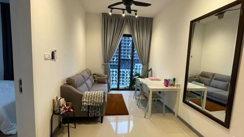 Servis Apartment untuk Dijual di Southlink - Szi Ching Tee - Living Room - PropertyGuru.com.my
