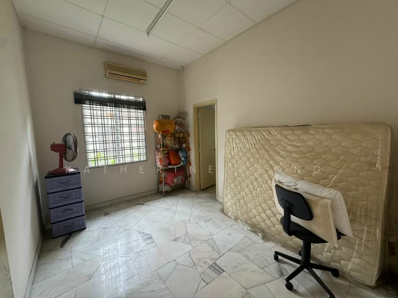 Bungalow for Sale in Rawang (Selangor) - Katherine Leong - Bedroom - PropertyGuru.com.my